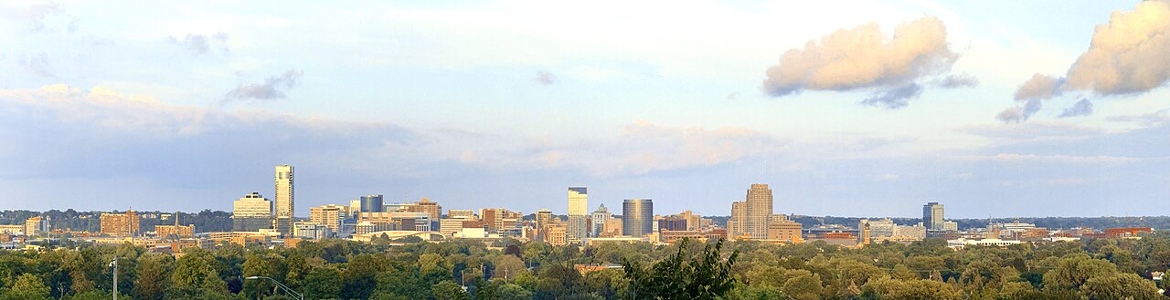 Grand Rapids Michigan skyline